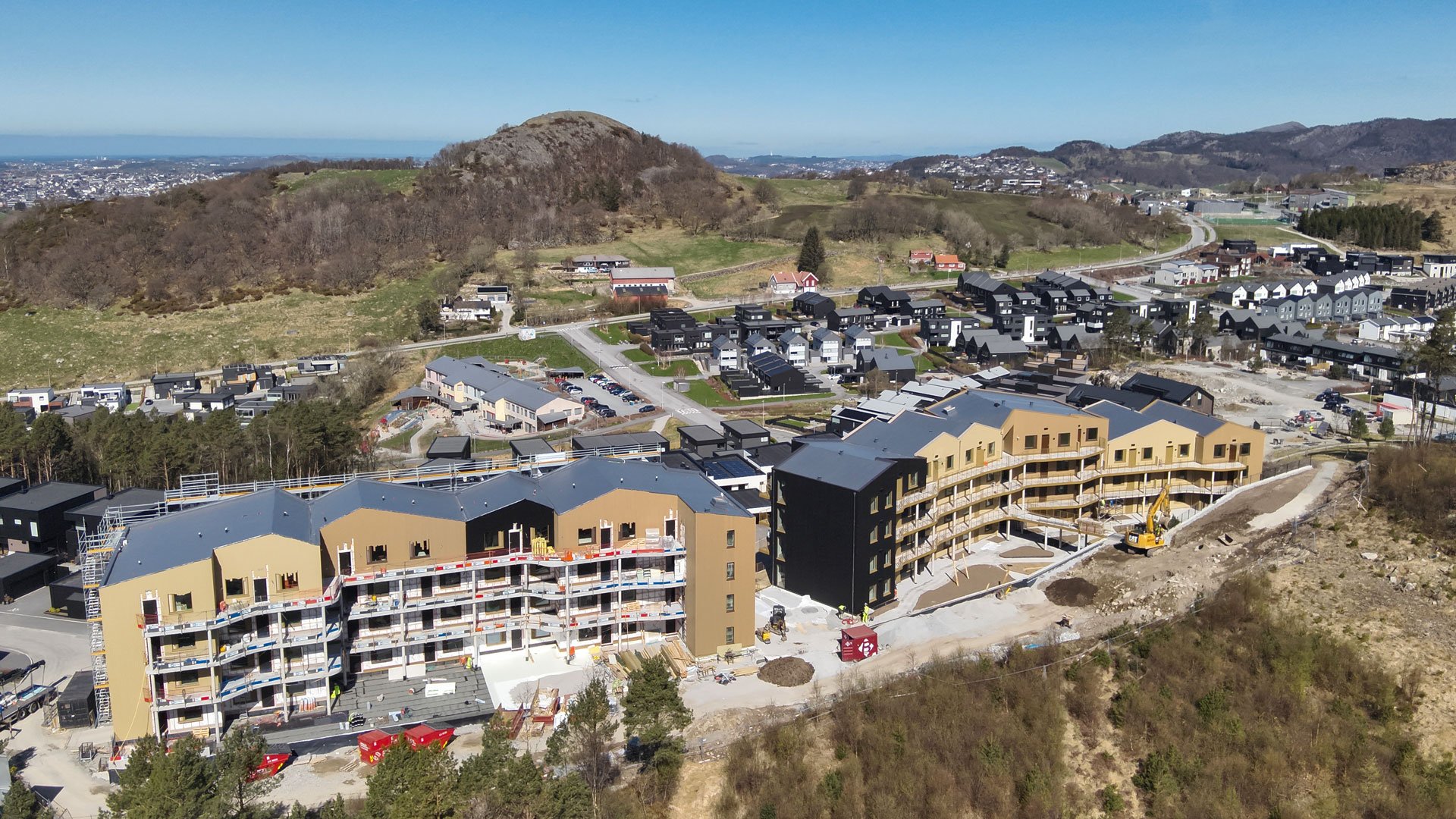 Flyfoto av Skogens ro, april 2026