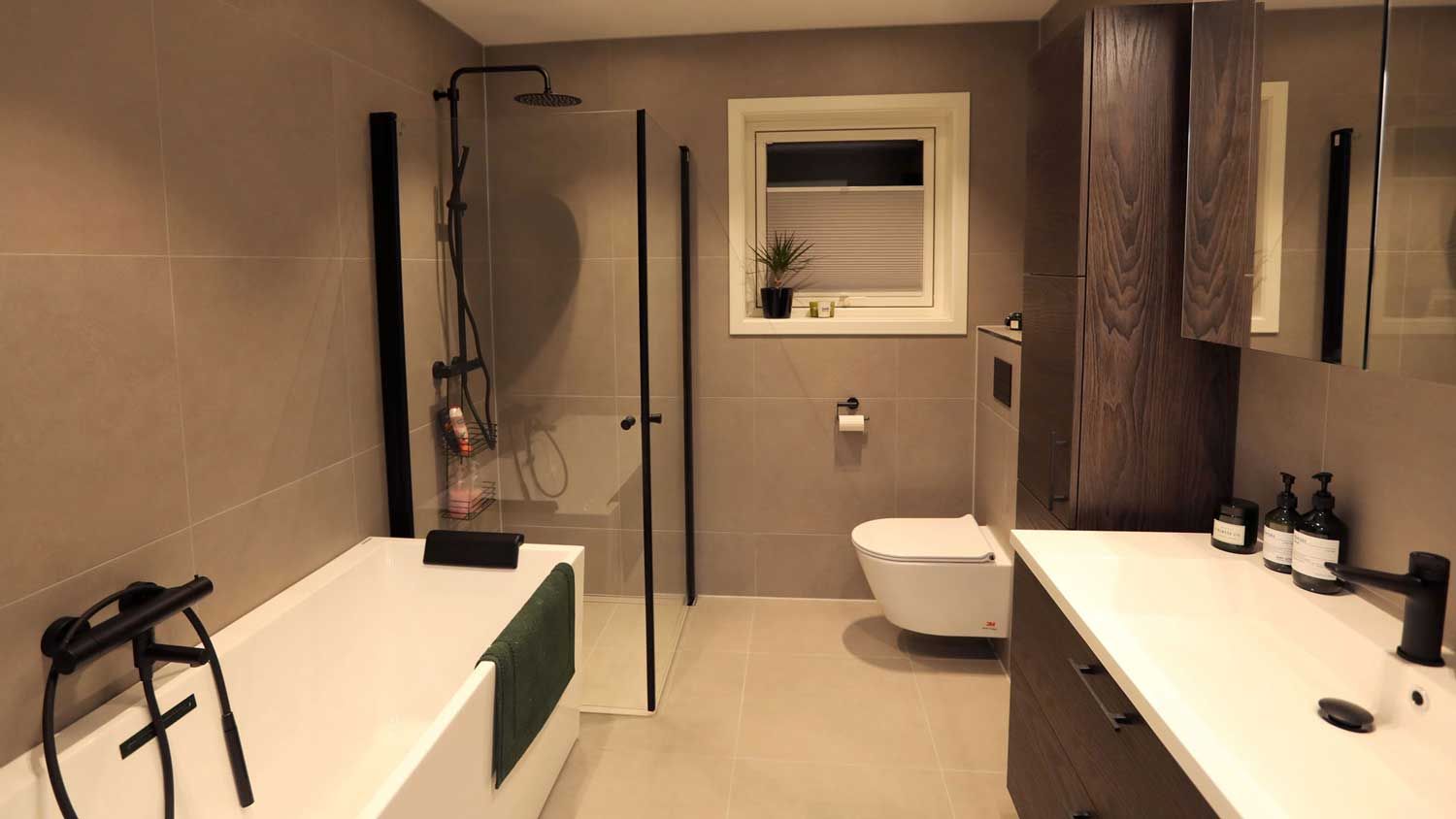 Bad i rekkehus på Hovemarka