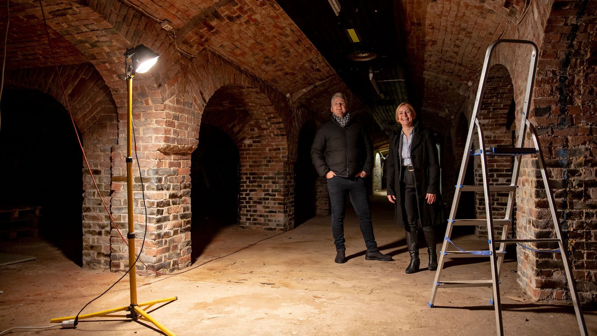 Eirik Bergjord og Elise Folkvord inni Køhlerkjelleren